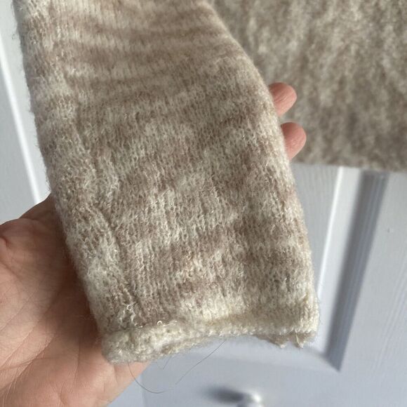 Abercrombie Fitch Women's XS Tan Beige Coxy Pullover Minimalist Zebra Sweater - Picture 3 of 6